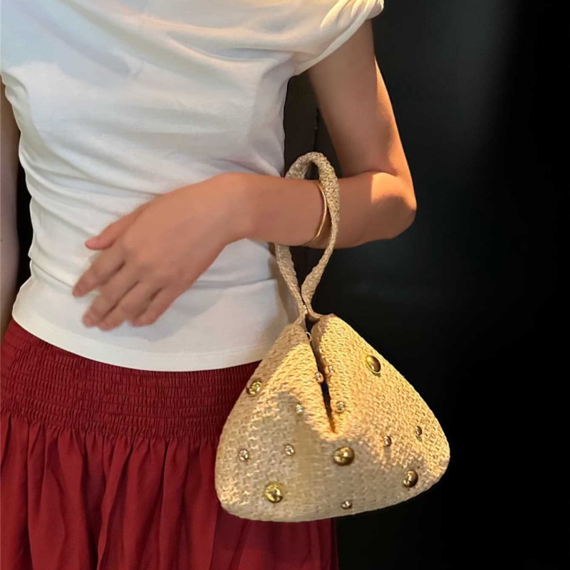 Women'S Raffia Bags - Üçgen Dokuma Hasır Çanta Manyetik Kapatmalı