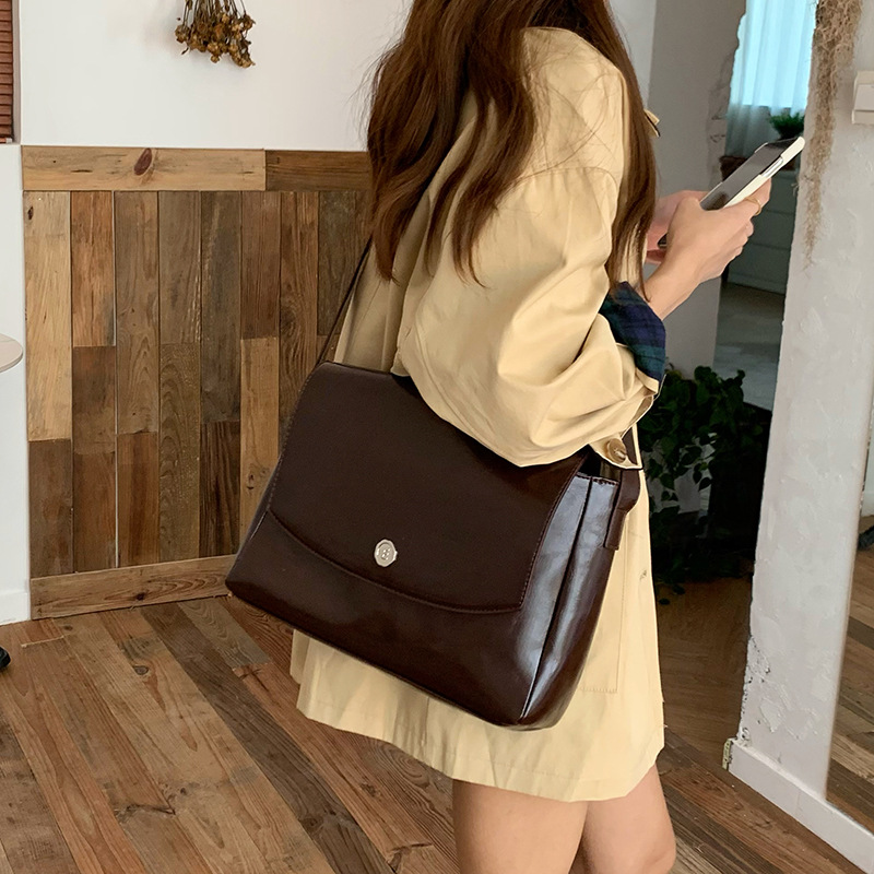 Women'S Tote Bags Designer - CGCBAG Vintage Lage kapasitesi askılı çanta