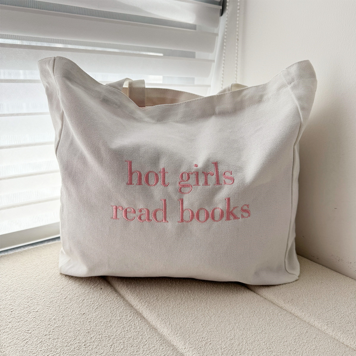 Women Bags Ck - Sıcak Kızlar Kitap Okumak Mektuplar Işlemeli