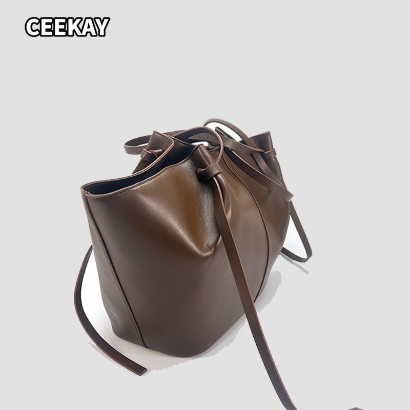 Moda Büyük Kapasiteli Trapez K - Women'S Tote Bags Designer incelemesi ve fiyatı