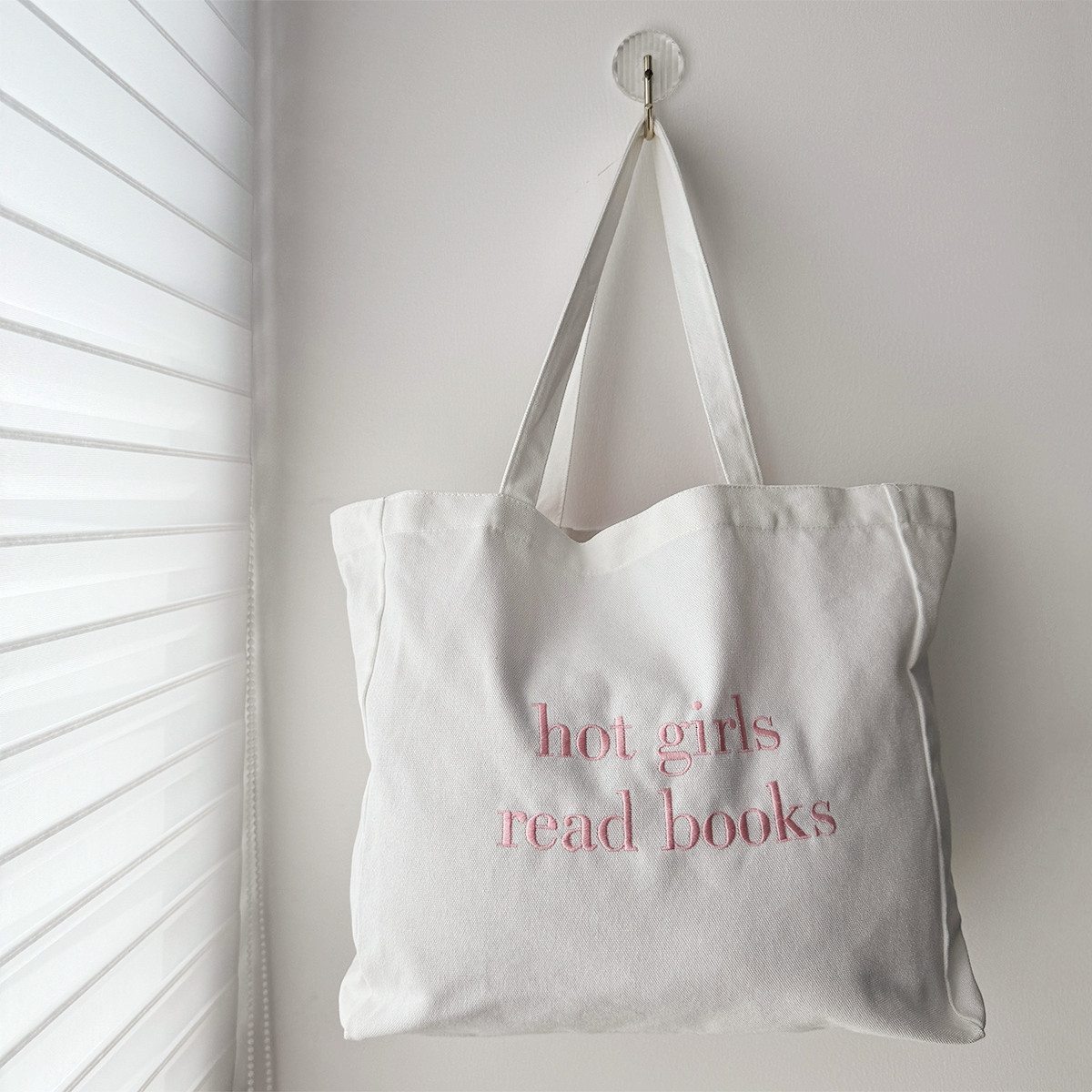 Sıcak Kızlar Kitap Okumak Mekt - Women Bags Ck incelemesi ve fiyatı